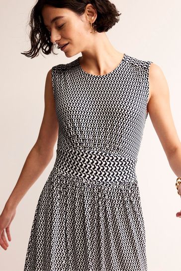 Boden hotsell sleeveless dress