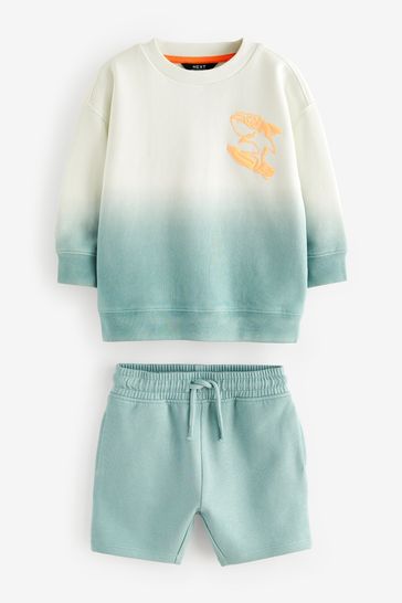 Matching sweatshirt and shorts 2025