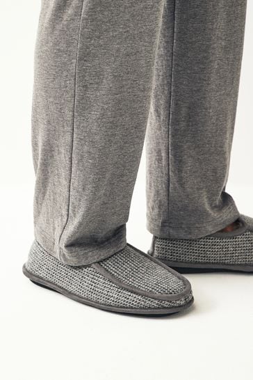 Grey Apron Close Back Slippers