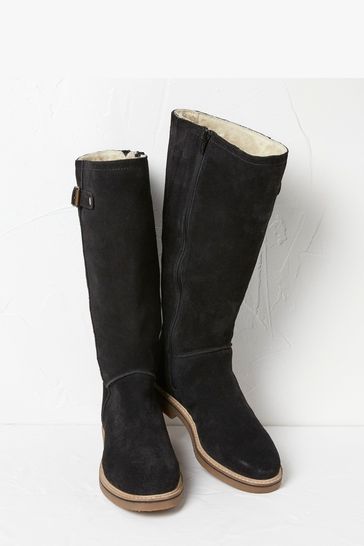 Black shop shearling boots