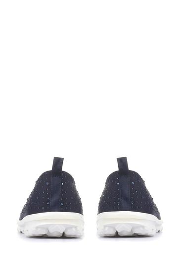 navy trainer pumps