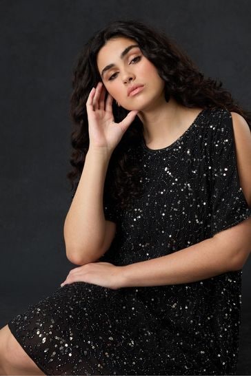 Curve embellished dress online