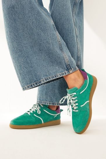 Zapatillas de deporte verdes retro bajas de piel Signature de Forever Comfort®