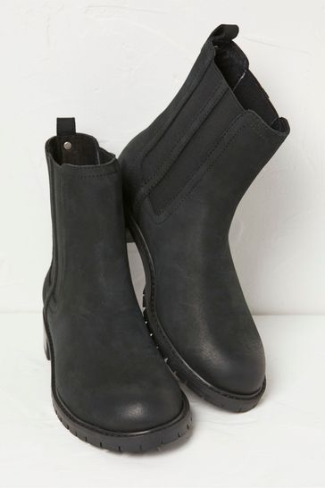High ankle chelsea boots hot sale