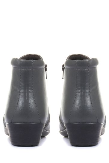 Wide fit leather shop ankle boots uk