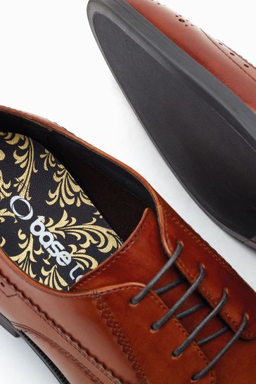 Base brogue shoes store