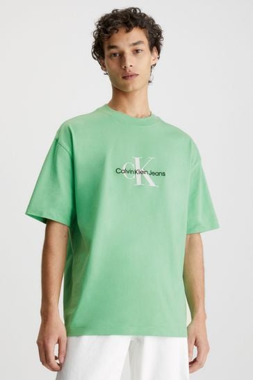 Buy Calvin Klein Jeans Green Monologo Oversized T-Shirt bei Next Deutschland | T-Shirts