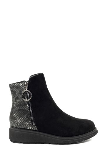 Black wedge hotsell boots ireland
