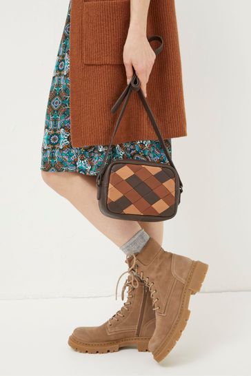 Fat face cross outlet body bag
