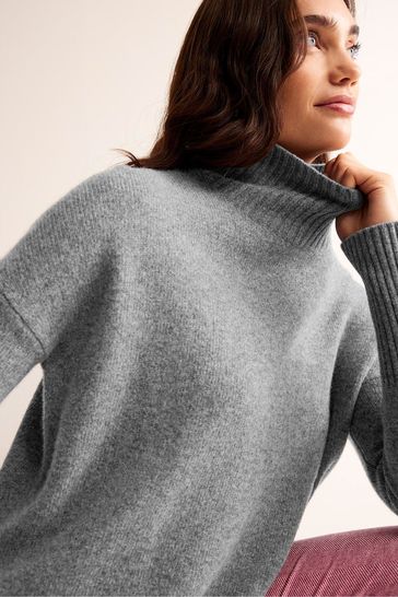 High neck outlet oversized jumper