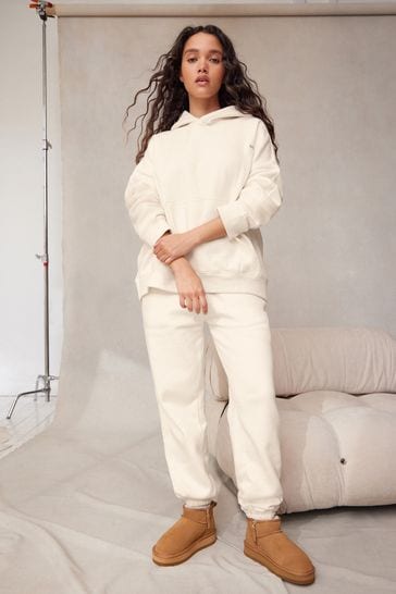 White cuffed sale sweatpants