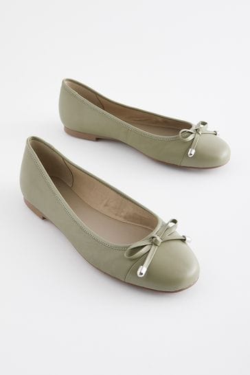 Green Forever Comfort® Round Toe Leather Ballerina Shoes