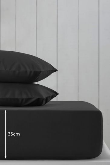 Black clearance fitted sheet