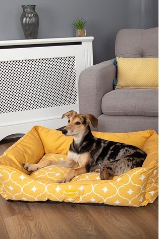 Scruffs® Yellow Washable Medium Breed Casablanca Geo Pet Bed