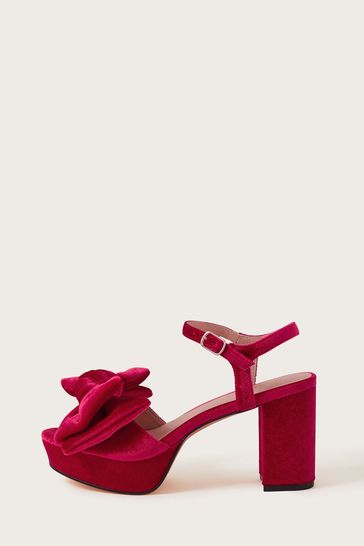 Red velvet hotsell platform heels