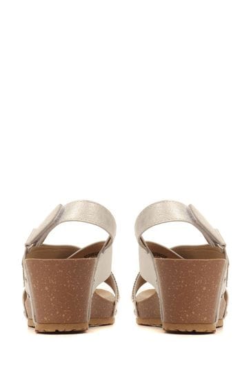 Clarks wide fit wedge sandals hotsell