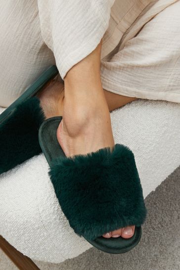 Green fluffy sliders hot sale