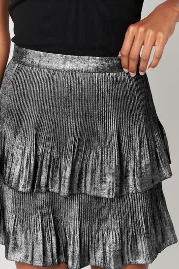 Black silver pleated skirt top