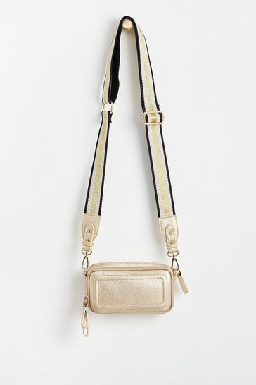 Oliver bonas sales cross body bag