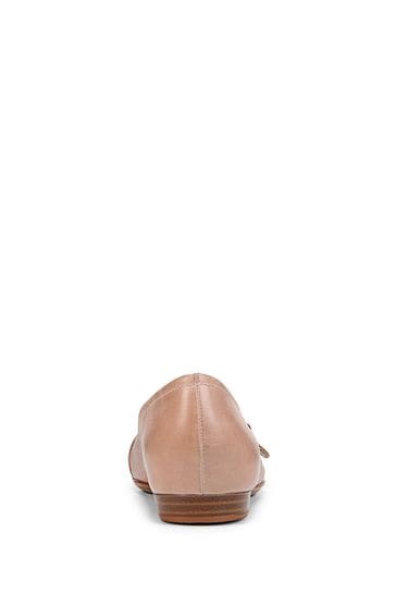 Naturalizer beige shoes new arrivals