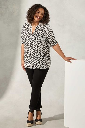 Black daisy clearance jeans plus size