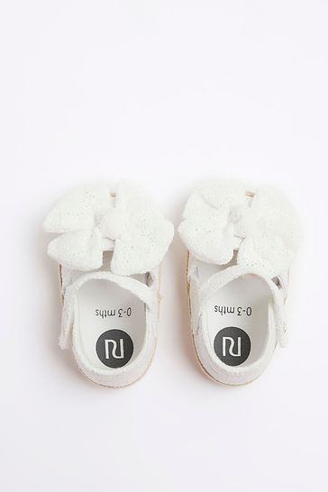 Baby girl best sale sandals river island
