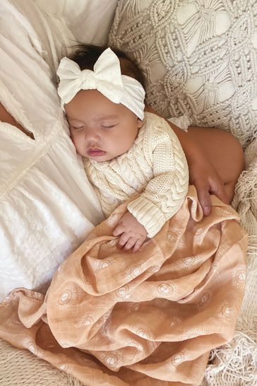 Large muslin swaddle blankets uk best sale