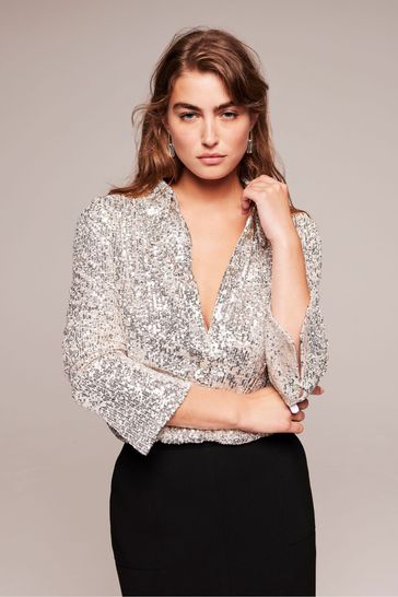 Mint velvet cream sales sequin lips sweatshirt