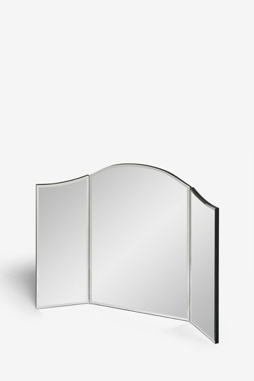 Mirrored dressing shop table next