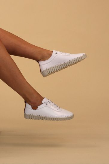 Lunar sales leather shoes