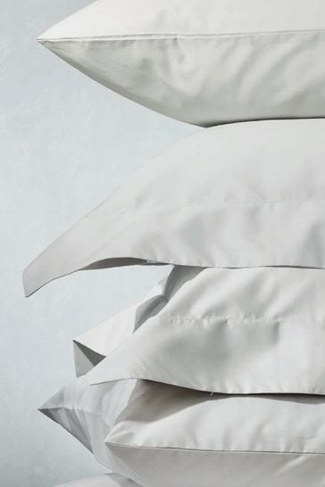 Set of 2 White 400 Thread Count Cotton Pillowcases