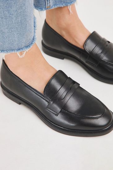 Extra wide penny loafers 2025