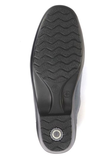 Pavers wide fit shoes store