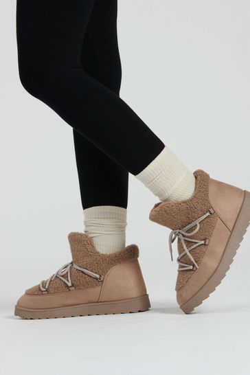 Beach boots best sale