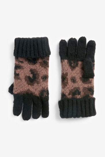 leopard gloves and scarf