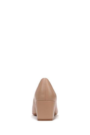 Naturalizer nude shoes sales
