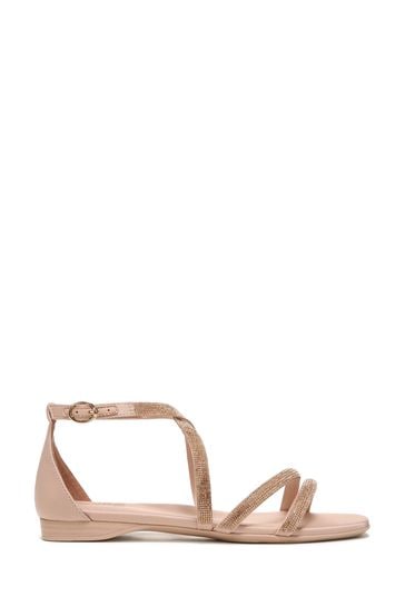 Naturalizer best sale strappy sandals