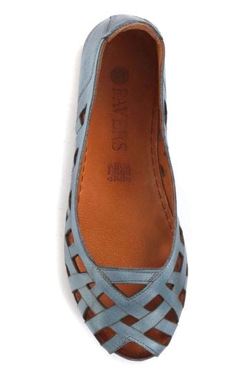 Ladies leather ballet best sale pumps