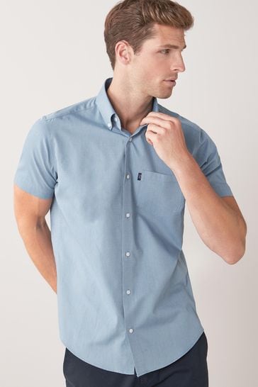 Camisa Oxford abotonada de corte estándar fácil de planchar en azul empolvado