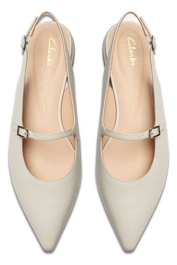 Clarks premium leather hotsell cream