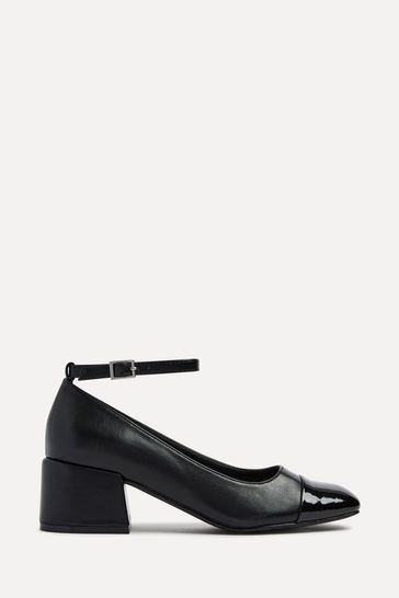Block heels black closed toe sale