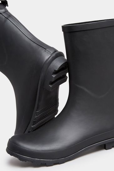 Black welly boots top