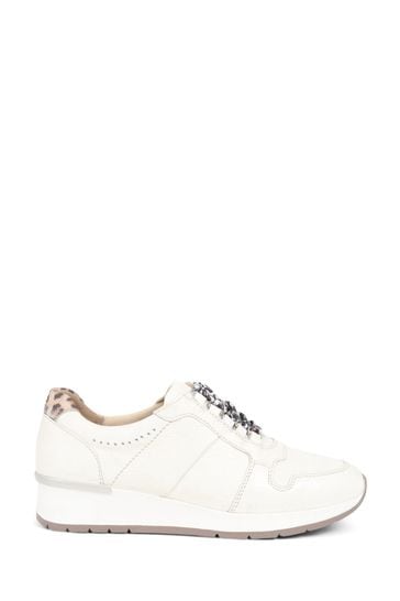 Van dal trainers new arrivals