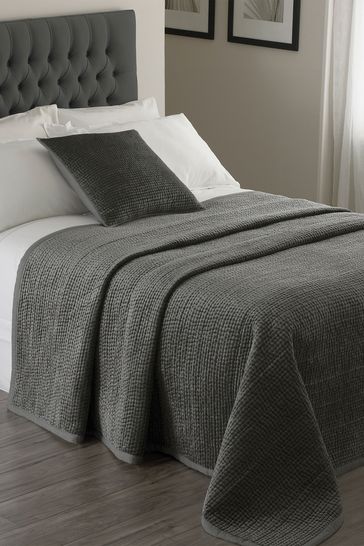 Riva Home Grey Brooklands Quilted Bedspread