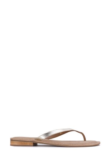 Mint velvet flip flops store