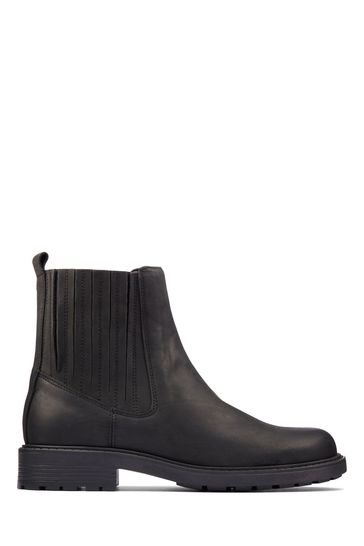 Clarks wide boots hot sale
