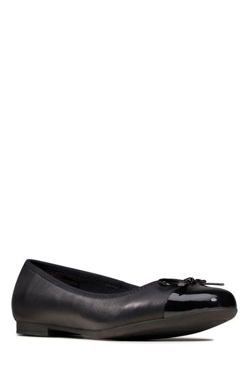 Clarks best sale width fittings