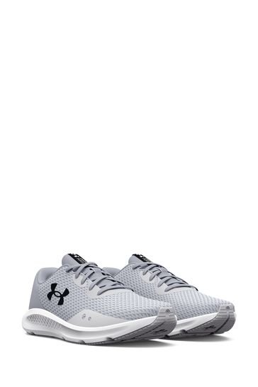 Under armour on sale charged trainers