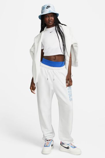 All white nike joggers discount