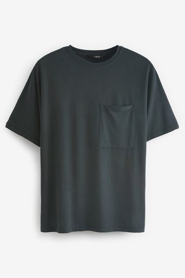 Black pocket on sale tee
